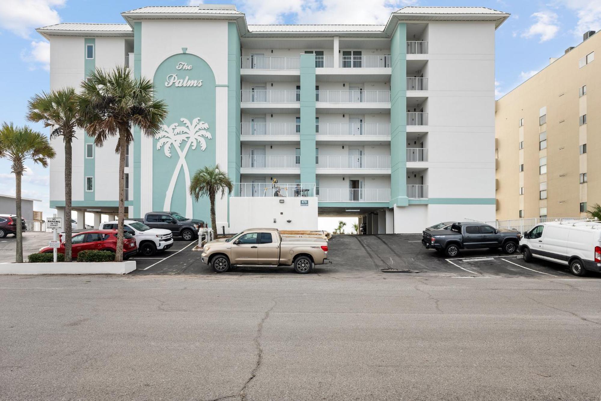 Seaglass - Oceanfront With Expansive Balcony