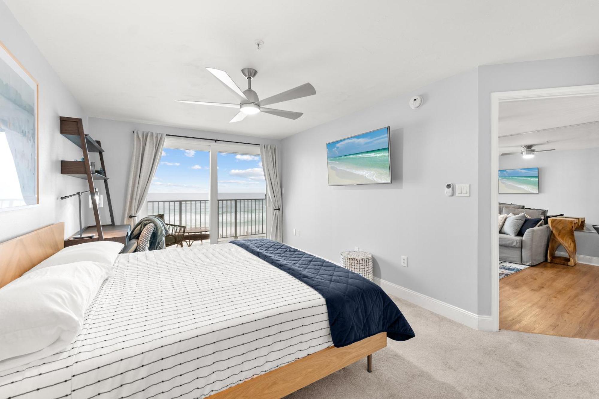 Seaglass - Oceanfront With Expansive Balcony