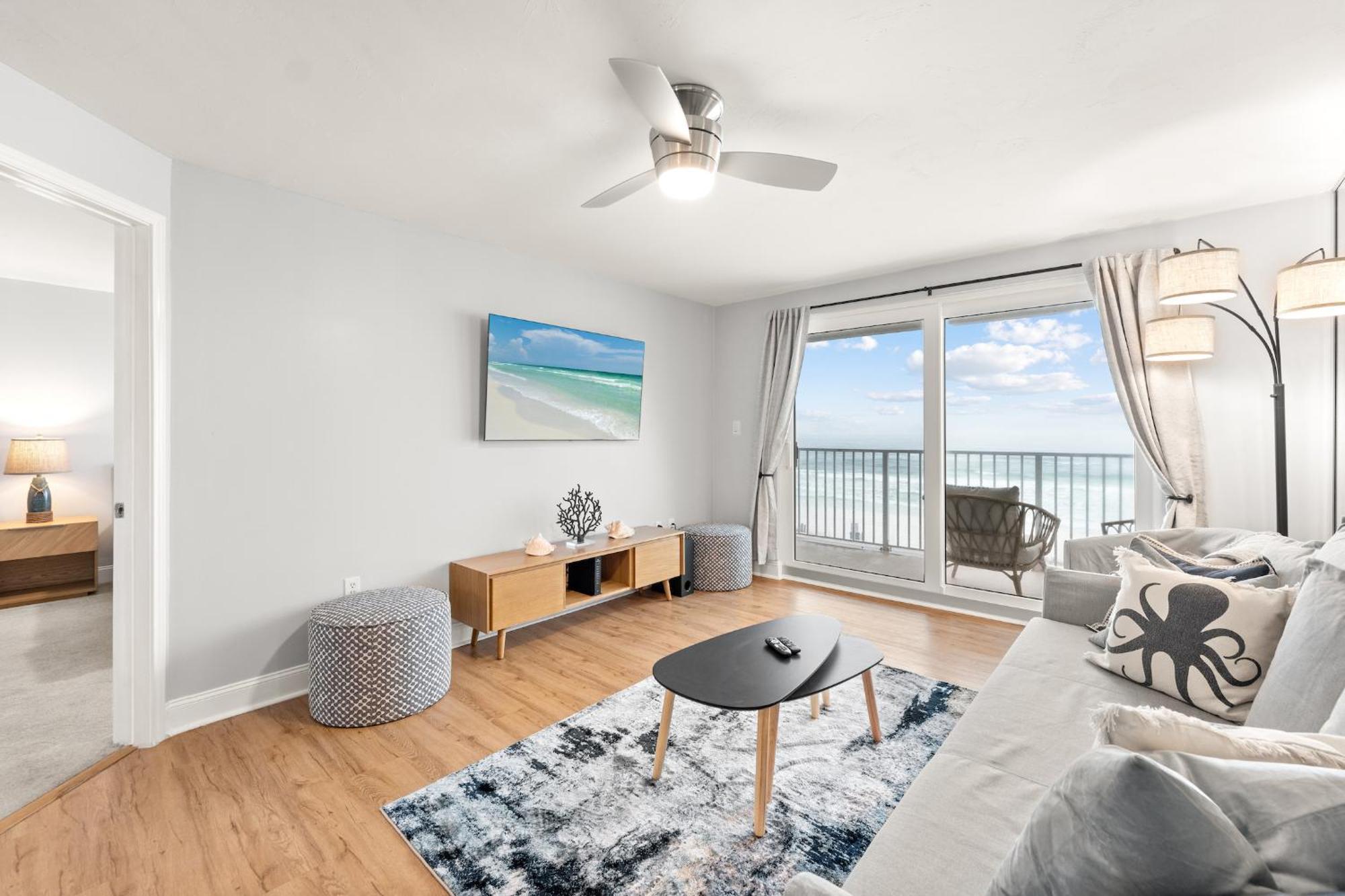 Seaglass - Oceanfront With Expansive Balcony *